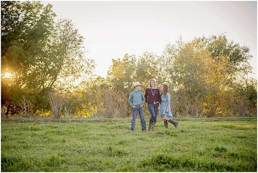 Fitch,Idaho,October 2019,country living,family portraits,on location, Fitch,Idaho,October 2019,country living,family portraits,on location,